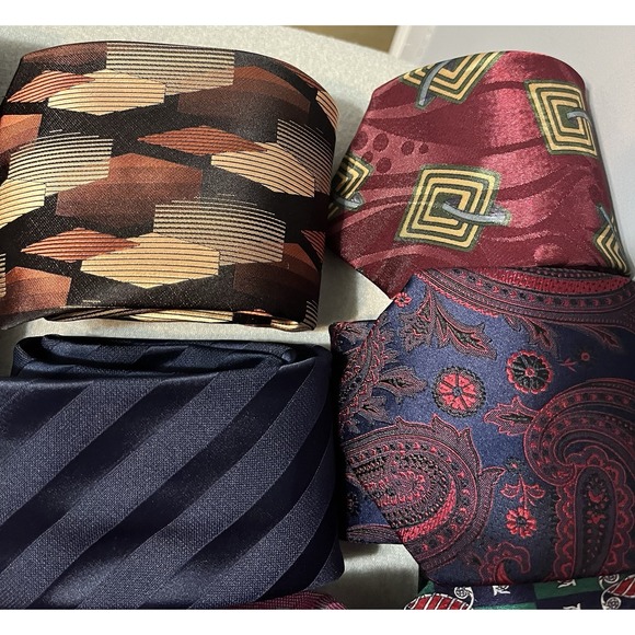Lot Of 20 Men's Neckties Various Brands and Patterns - Picture 4 of 9